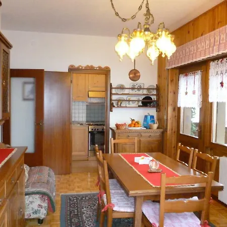 Apartment Appartamento Centrale *
